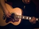 Playback MP3 J'ai pleuré sur ma guitare - Karaoké MP3 Instrumental rendu célèbre par Johnny Hallyday