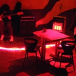 Karaoké Bar, Guitar and a Honky Tonk Crowd Whiskey Myers