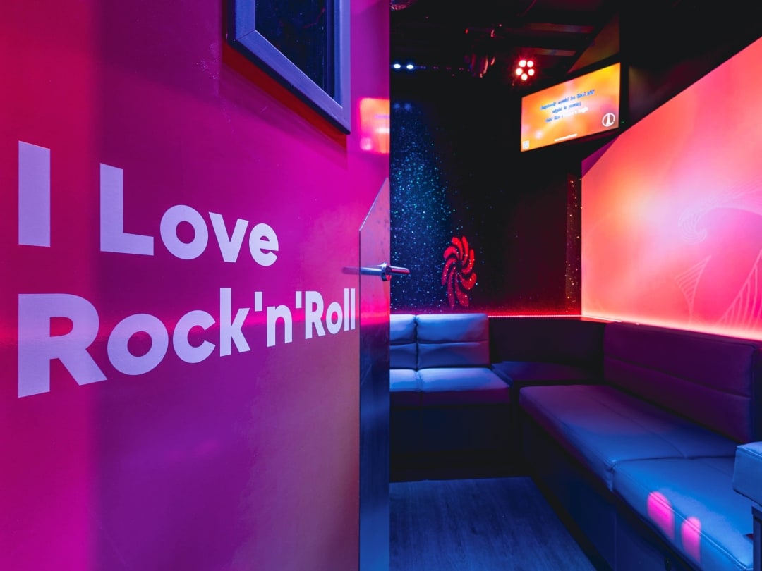 Karaoke Bar Paris - KaraFun Bar - Private Karaoke Rooms in Paris