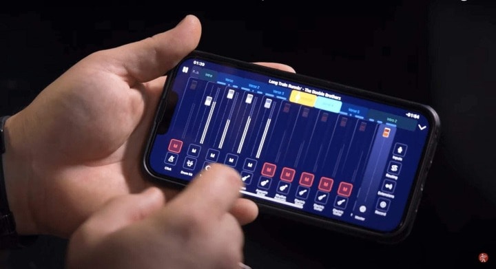 Jamzone app used on iphone