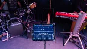 5 Reasons Jamzone Is the Best Musician App for Live Performance