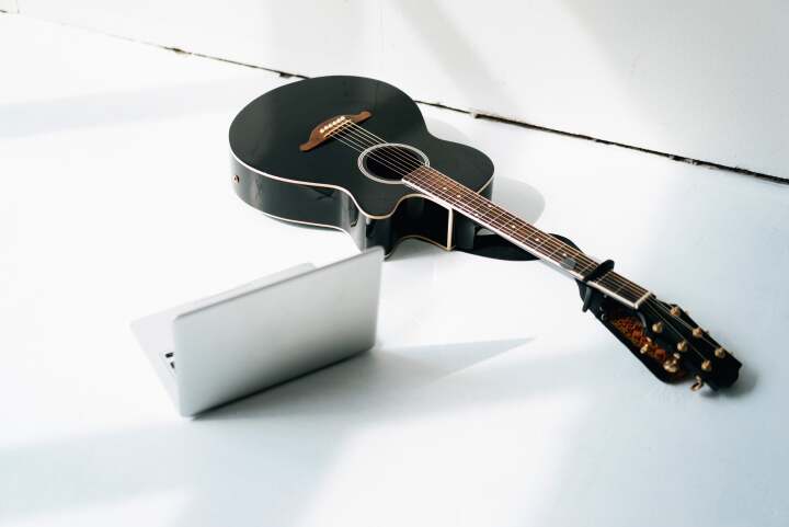 Acoustic guitar