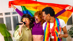 Canta con orgoglio: celebra il mese del Pride con KaraFun