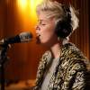 Dancing on My Own (live BBC Radio 1's Live...