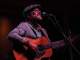 Playback MP3 Speed of the Sound of Loneliness (live) - Karaoké MP3 Instrumental rendu célèbre par John Prine