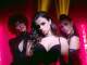 Playback MP3 New Shapes - Karaoké MP3 Instrumental rendu célèbre par Caroline Polachek
