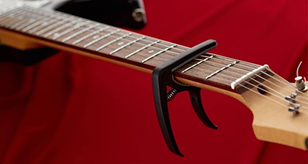 The Guitarist's Guide to the Capo