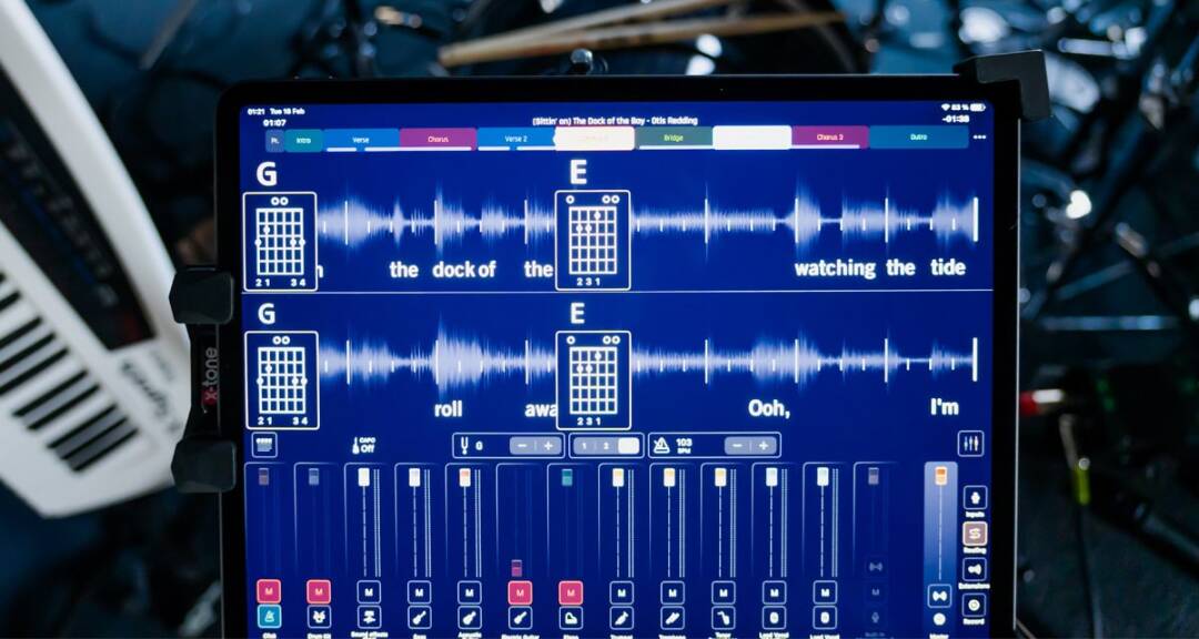 Why Backing Tracks Are Essential for Beginner Musicians - Blog | Jamzone