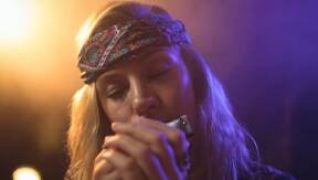 How to Play Harmonica with Backing Tracks Using Jamzone