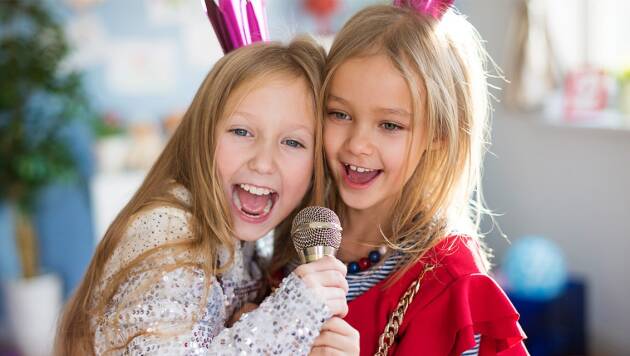 Karaoke Microphones for Kids: How to Choose the Right One